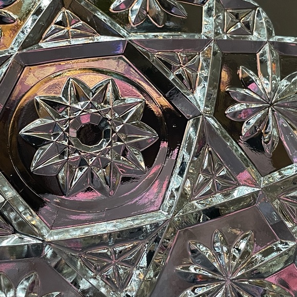 Vintage Early American Pattern Glass Platter - 13 1/2 Inch Serving Plate - Picture 4 of 6